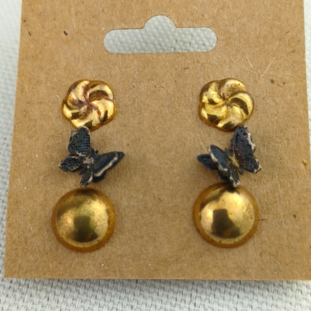 3 Adorable Pairs of Vintage Style Stud Earrings